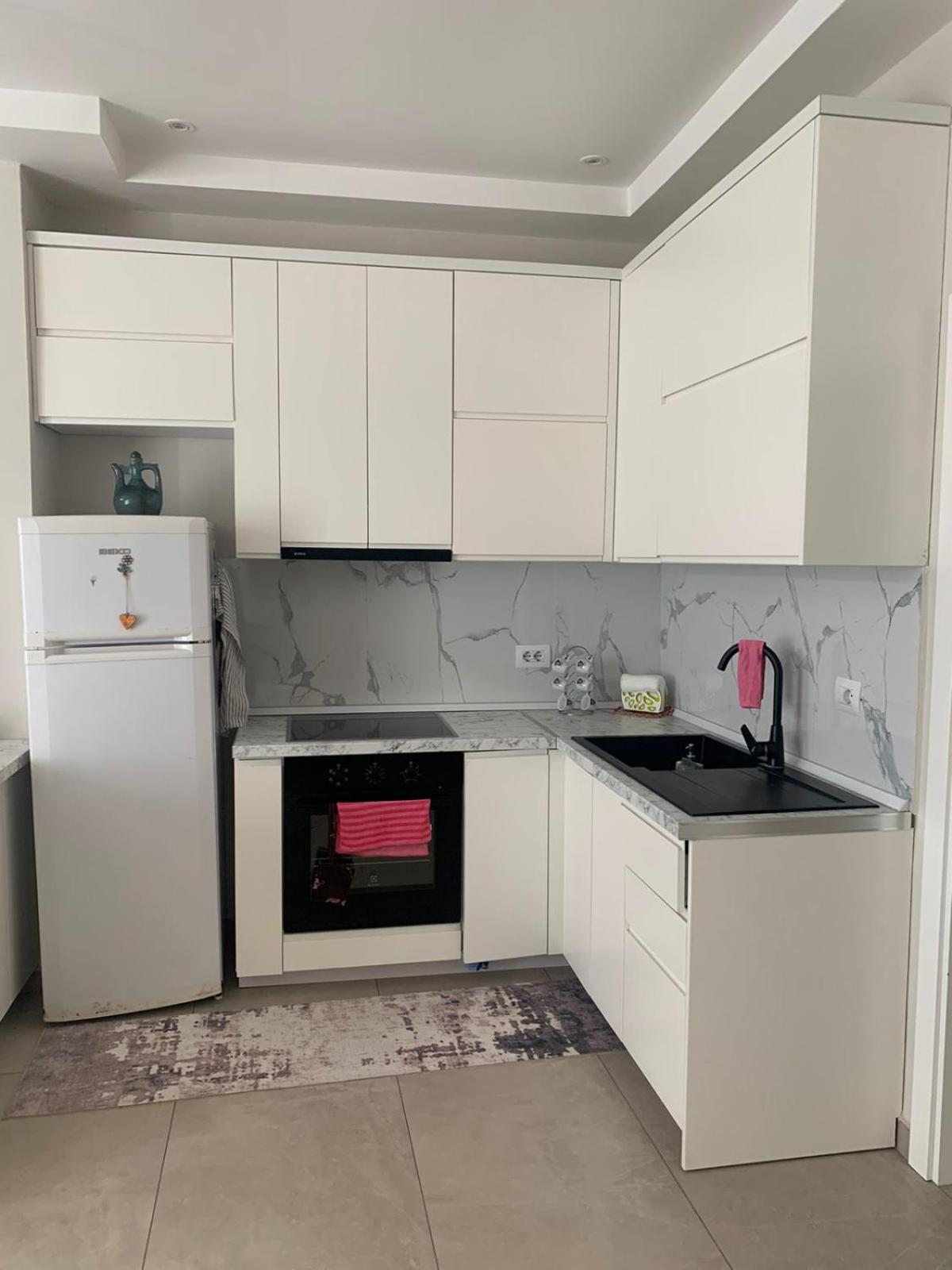 Olsi Apartamento *